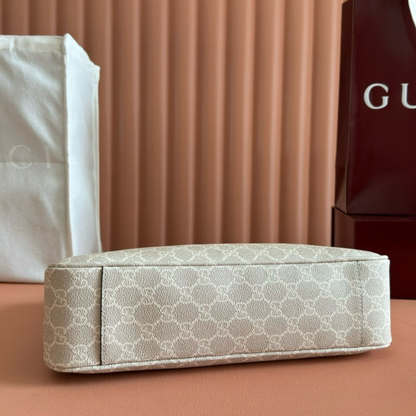 Gucci: Small Shoulder Bag & Gg Emblem