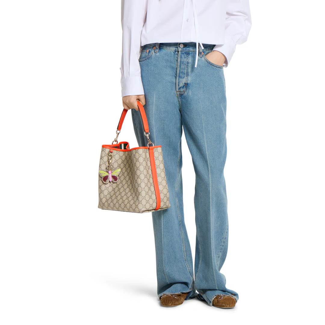 Gucci: Mittlere Bucket Bag & GG-Emblem