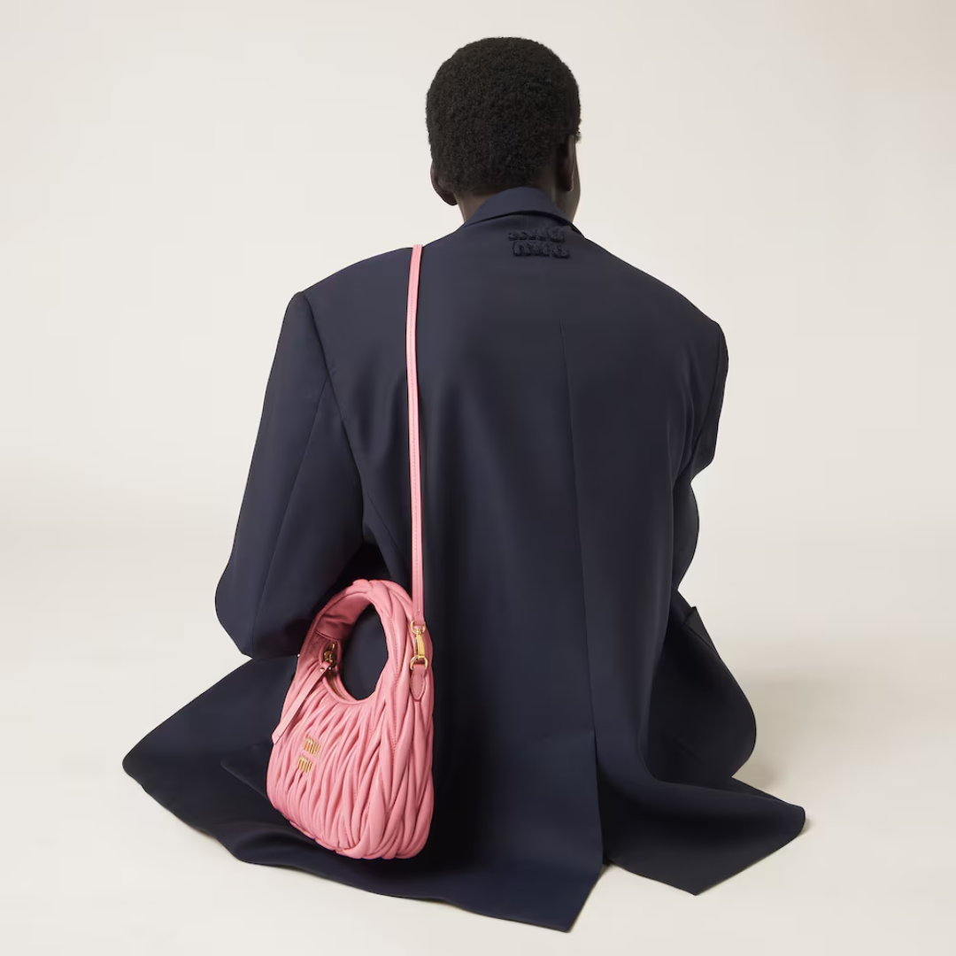 Miu Miu Wander Schultertasche aus Matelassé-Nappaleder – Exklusiv