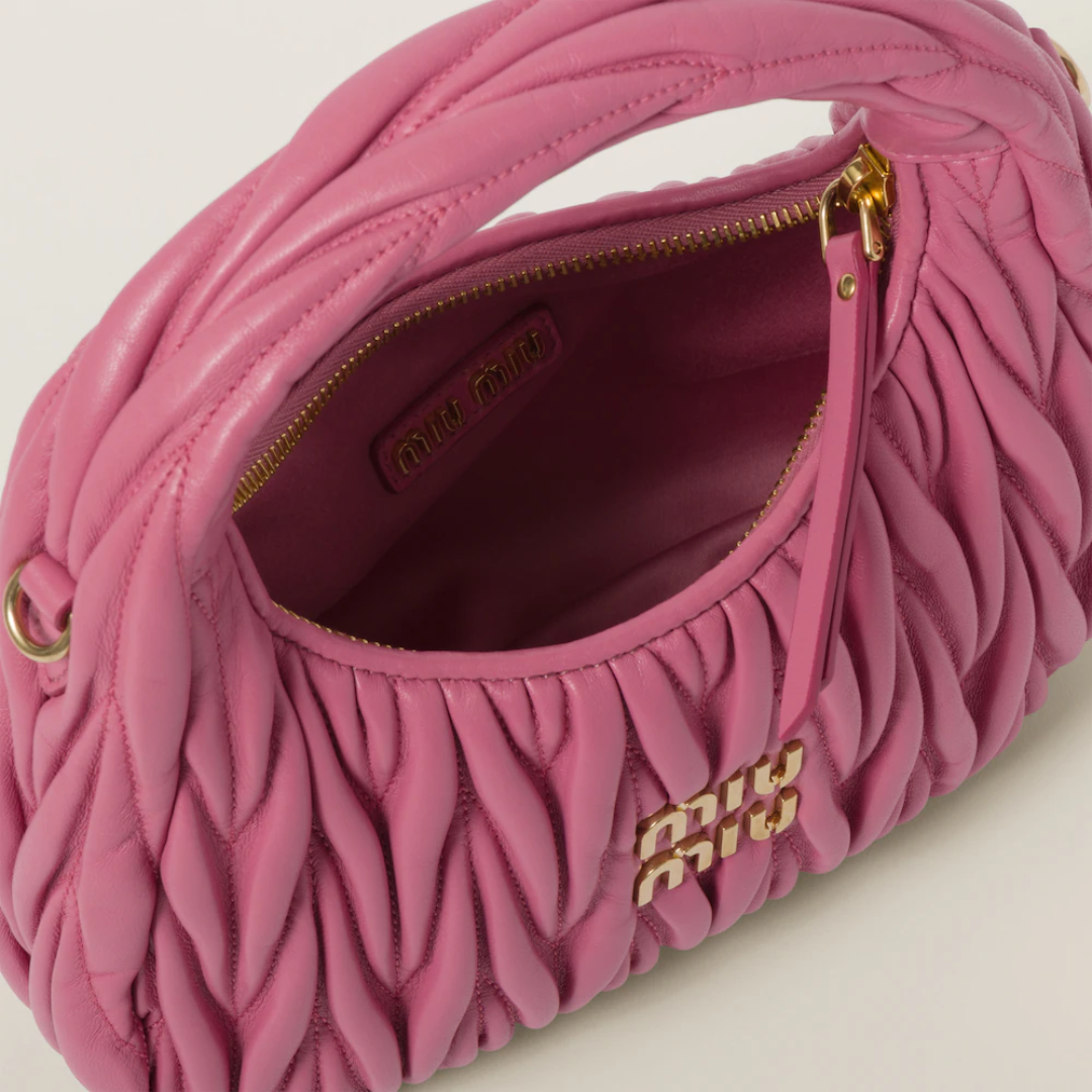Miu Miu Wander Schultertasche aus Matelassé-Nappaleder – Exklusiv