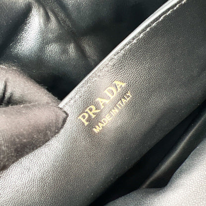 Prada Dada Handtasche aus Nappaleder – Klein