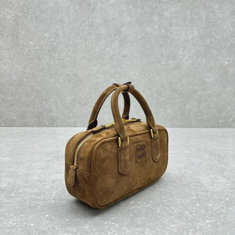 Miu Miu Arcadie Matelassé Tote – Exklusiv