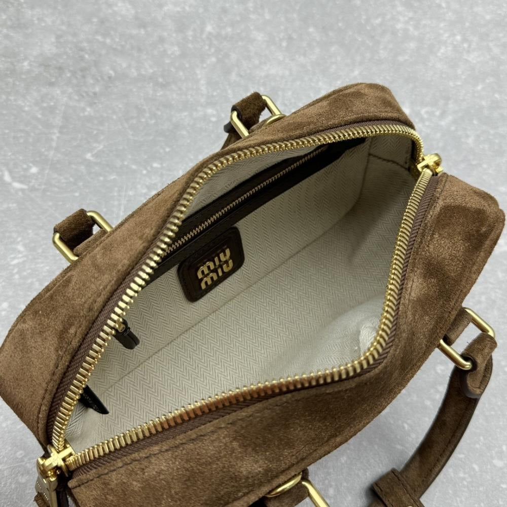 Miu Miu Arcadie Matelassé Tote – Exklusiv